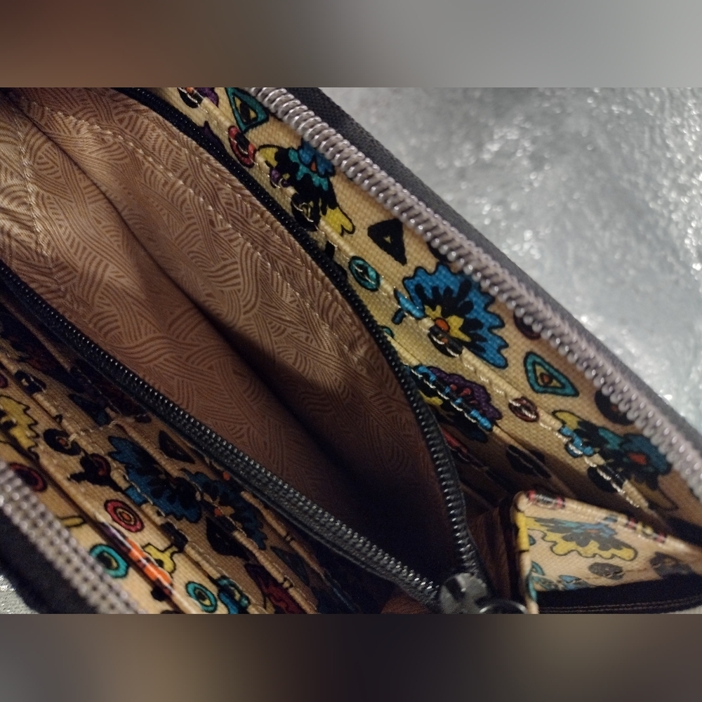 Sakroots Multicolor Wallet - Picture 8 of 8